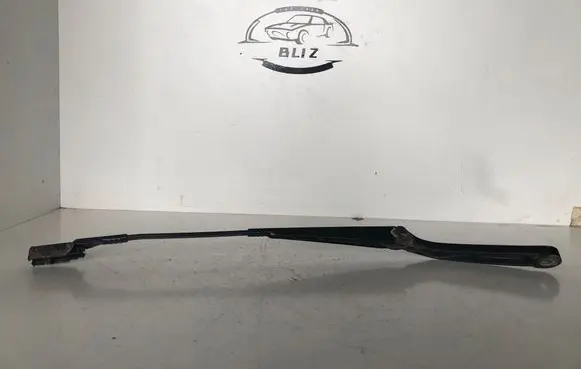 Volkswagen Polo IV 9N3 Front wiper blade arm 6Q1955409C