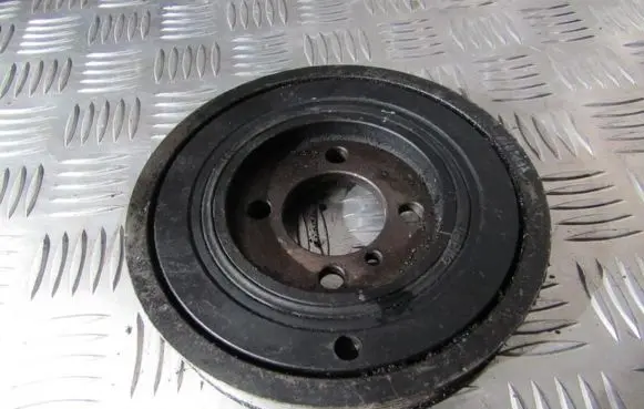 Hyundai Trajet Crankshaft pulley