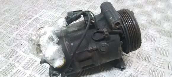 Volvo V70 Air conditioning (A/C) compressor (pump) 30630921