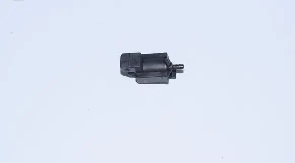BMW 5 E39 Turbo solenoid valve 1742712