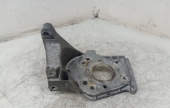 Peugeot 508 Fuel pump bracket 9684778280