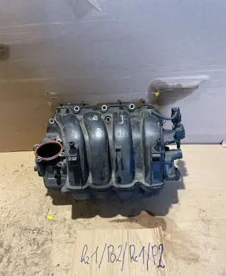 Volkswagen Touran II Intake manifold 03C129711F