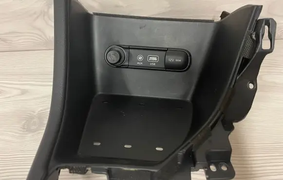 KIA Sportage Other center console (tunnel) element 84681F1200 84683F1000