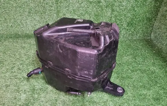 BMW X3 G01 AdBlue liquid reservoir 7377944