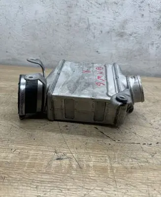 BMW 6 F06 Gran coupe Intercooler radiator 7575405 P3423007