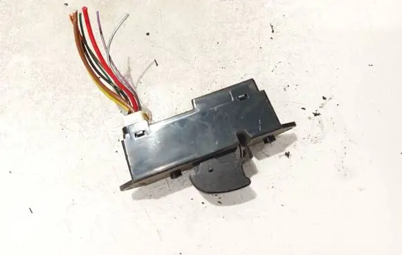 Peugeot 4007 Electric window control switch 8608a063 c8d-d604m