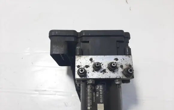 Skoda Yeti (5L) ABS Pump 1K0907379BM 1K0614517ED