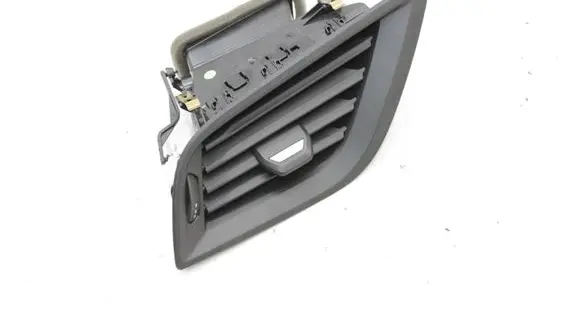 BMW 1 F40 Dashboard air vent grill cover trim 6823191