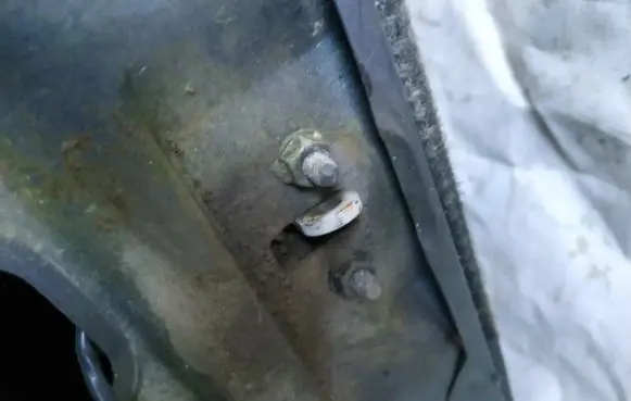 Peugeot 405 Rear door check strap stopper
