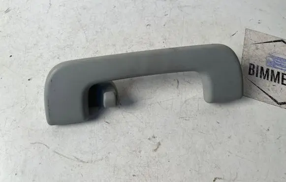 Audi A3 S3 8V Rear interior roof grab handle 8V0857608 8V0857607