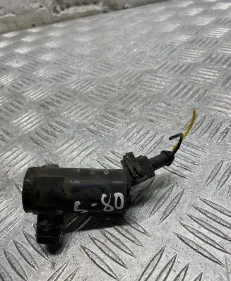 Volvo S80 Windscreen/windshield washer pump