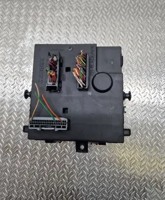Renault Twingo II Other control units/modules BCMX44L2 0459178 8200174485A
