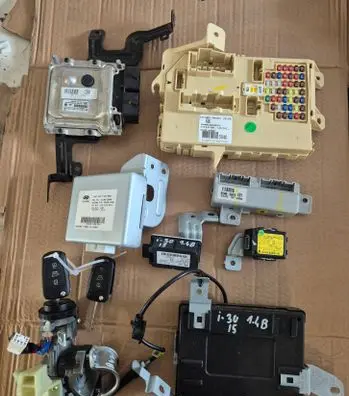 Hyundai i30 Engine ECU kit and lock set 3919903NB0