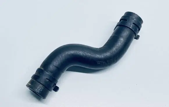 Audi A6 S6 C6 4F Engine coolant pipe/hose 4F1819374