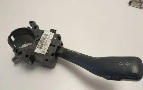 Audi A6 S6 C5 4B Indicator stalk 8L0953513G