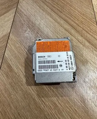 Mercedes-Benz CLK A208 C208 Airbag control unit/module 0285001165 0018200826