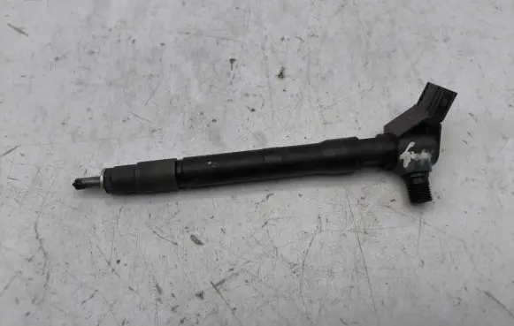 Mazda 6 Fuel injector 07U03482 SH0113H50
