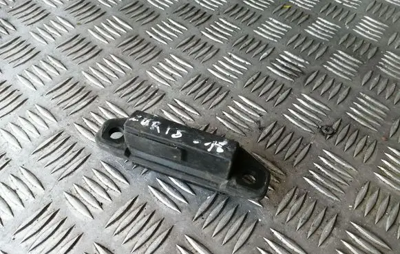 Toyota Auris E180 Tailgate opening switch 15D184
