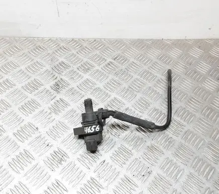 BMW 5 E39 Turbo solenoid valve
