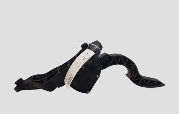 Hyundai Santa Fe Accelerator throttle pedal 327262B100 CDR0367A2B100