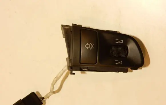 Audi A6 S6 C6 4F Steering wheel buttons/switches 4F0951527A 51163
