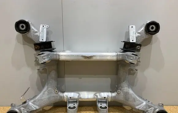 BMW 5 G30 G31 G38 Rear subframe 6861201