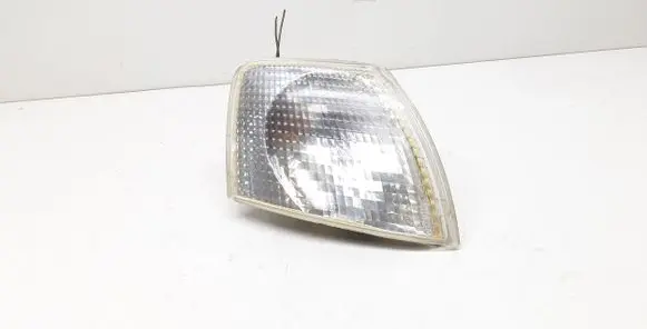 Volkswagen PASSAT B5 Front indicator light