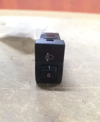 Mazda 3 I Headlight level height control switch BP4K666F0