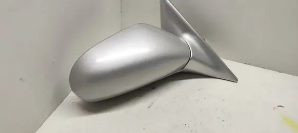 Suzuki Baleno EG Front door electric wing mirror