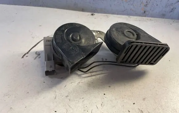 Renault Espace IV Horn signal 0058100 0057939