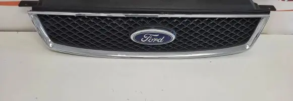 Ford Focus C-MAX Front grill 3M51R8B271 D2A3A
