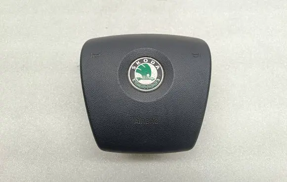 Skoda Octavia Mk2 (1Z) Steering wheel airbag 1Z0880201AM 04102007 001TT0106RAH