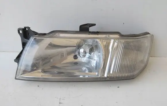 Mitsubishi Space Wagon Headlight/headlamp 10087265