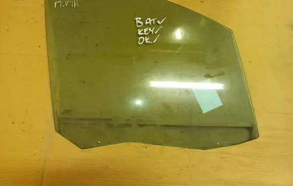 Citroen C8 Front door window glass four-door