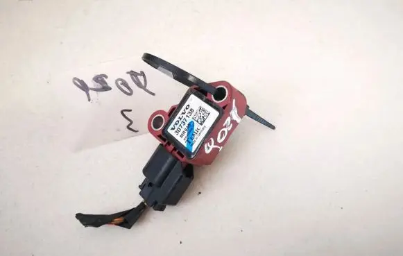 Volvo V50 Airbag deployment crash/impact sensor 30737138