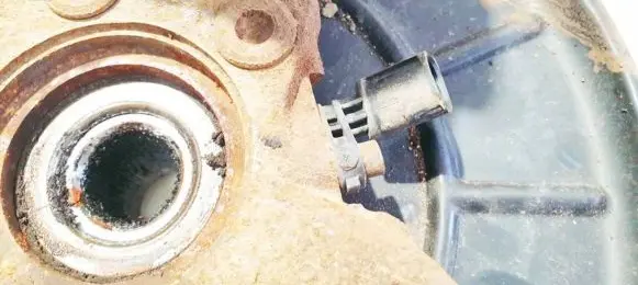 Seat Leon (1P) ABS brake wheel speed sensor 