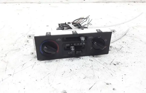 Subaru Forester SF Climate control unit