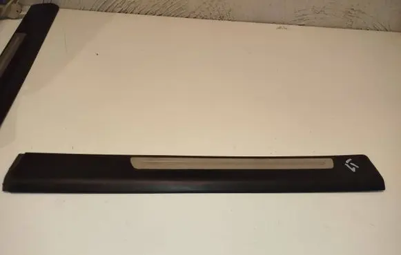 Audi A6 S6 C6 4F Rear sill trim cover 4F0853375