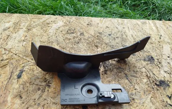 Renault Twingo III Wiper trim 668635848R A4538310000