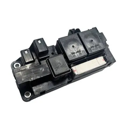 Toyota Auris E180 Relay mounting block G92Z133011 63583507 AA01C06X