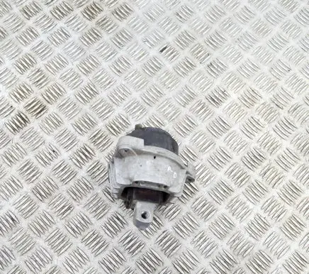 BMW 6 F12 F13 Engine mount bracket 6851263