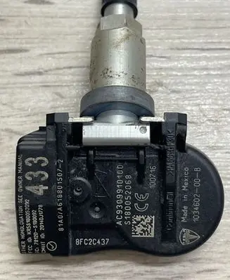 Tesla Model 3 Tire pressure sensor 103460200B 1034602 103460200A