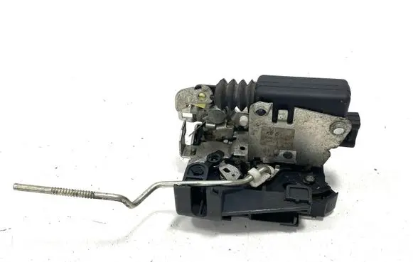 Dacia Sandero Front door lock