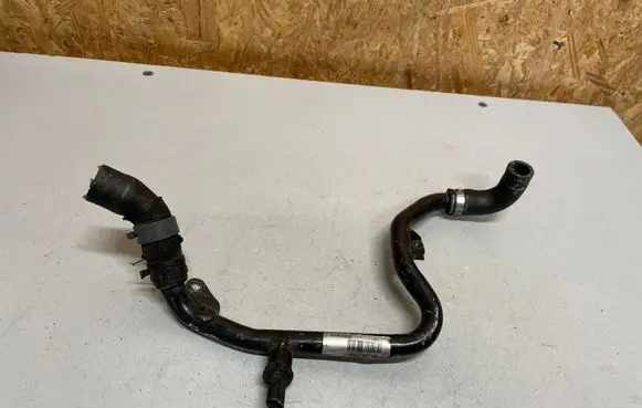 Audi Q5 SQ5 Engine coolant pipe/hose 059121070E