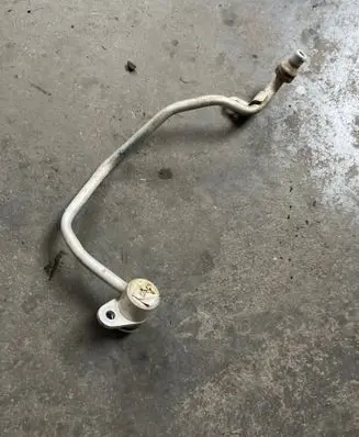Engine coolant pipe/hose