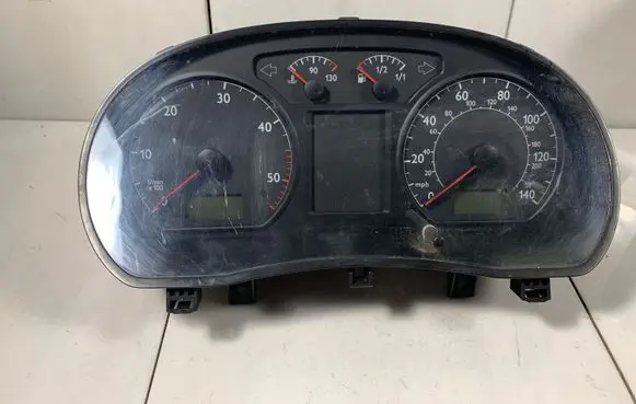 Volkswagen Polo III 6N 6N2 6NF Speedometer (instrument cluster) 6Q0920900G