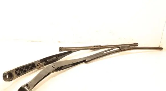 Honda Accord Front wiper blade arm