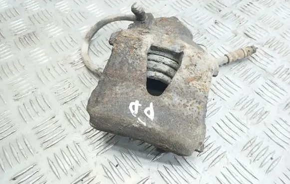 Volkswagen Golf IV Front brake caliper