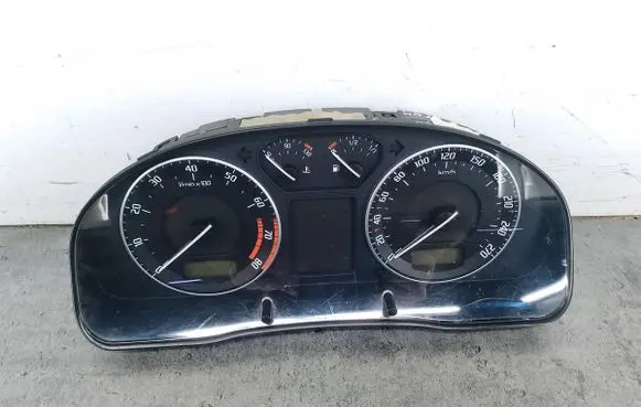 Skoda Superb B5 (3U) Speedometer (instrument cluster) 3U0920812B
