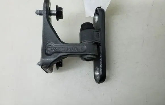 Mercedes-Benz S W221 Front door lower hinge A2217200337